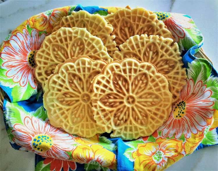 Pizzelle Cannoli with Ricotta filling Mangia Bedda