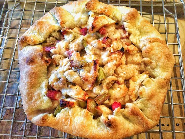 Apple Rhubarb Crostata