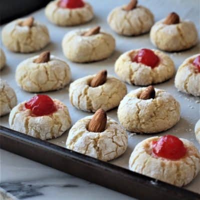 Chewy Amaretti (Italian Almond Cookies)