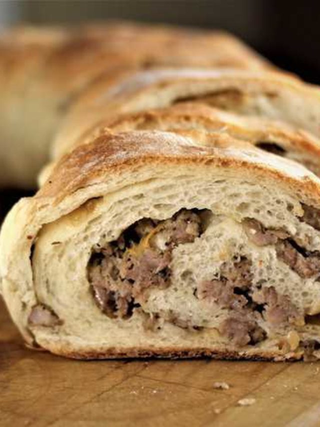 How to Make  Sicilian Sausage Bread (bignolati)