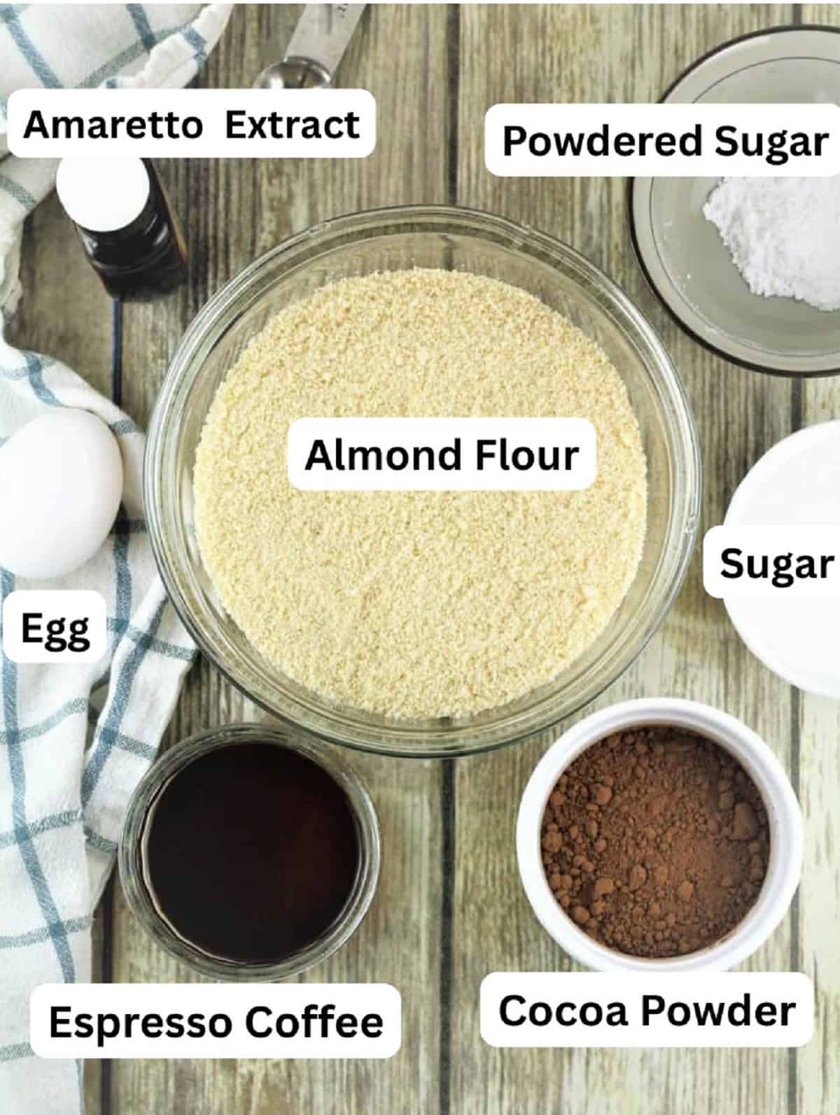 Almond flour, sugar, cocoa powder, espresso coffee, egg and amaretto extract.