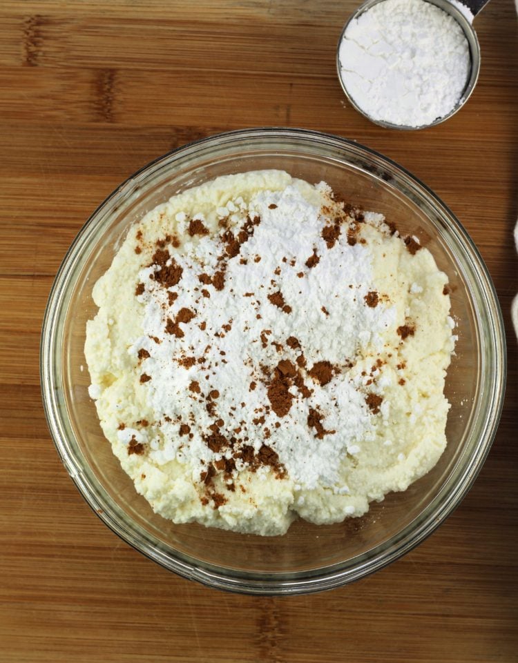 ingredients for creamy ricotta filling in bowl