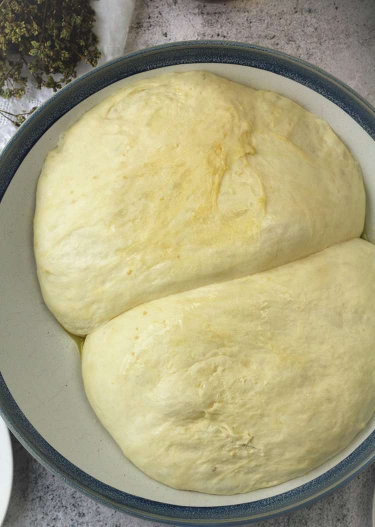 Paprika and Garlic Herb Bread Mangia Bedda