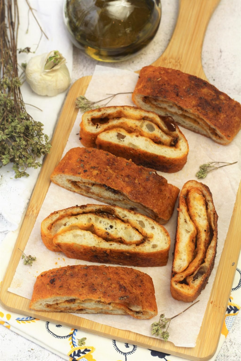 Paprika and Garlic Herb Bread Mangia Bedda