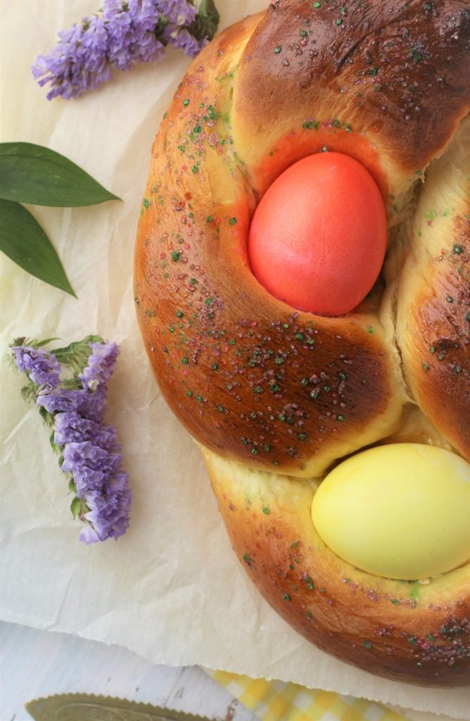 Sweet Easter bread with colorful eggs.