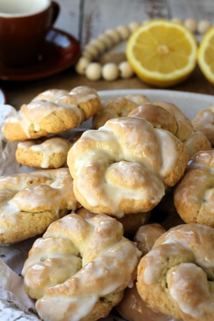 Anise lemon glazed taralli on serving plate.