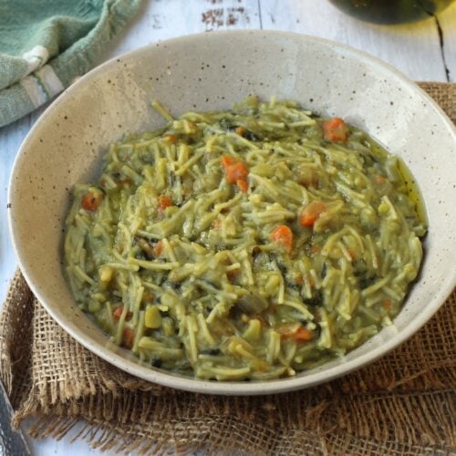 Sicilian fava bean soup with broken up spaghetti in bowl.