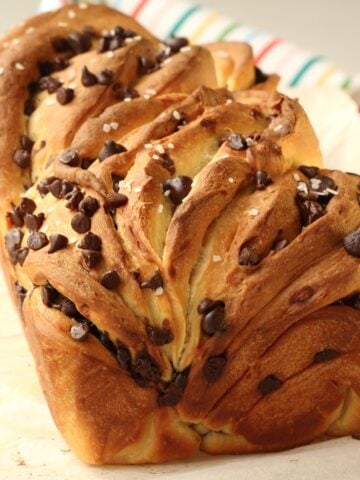 Twisted brioche bread with chocolate chips.