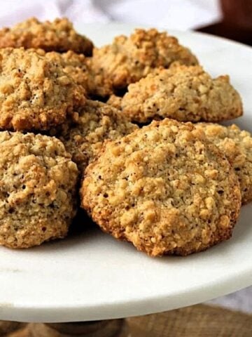 Italian hazelnut cookies on plate.