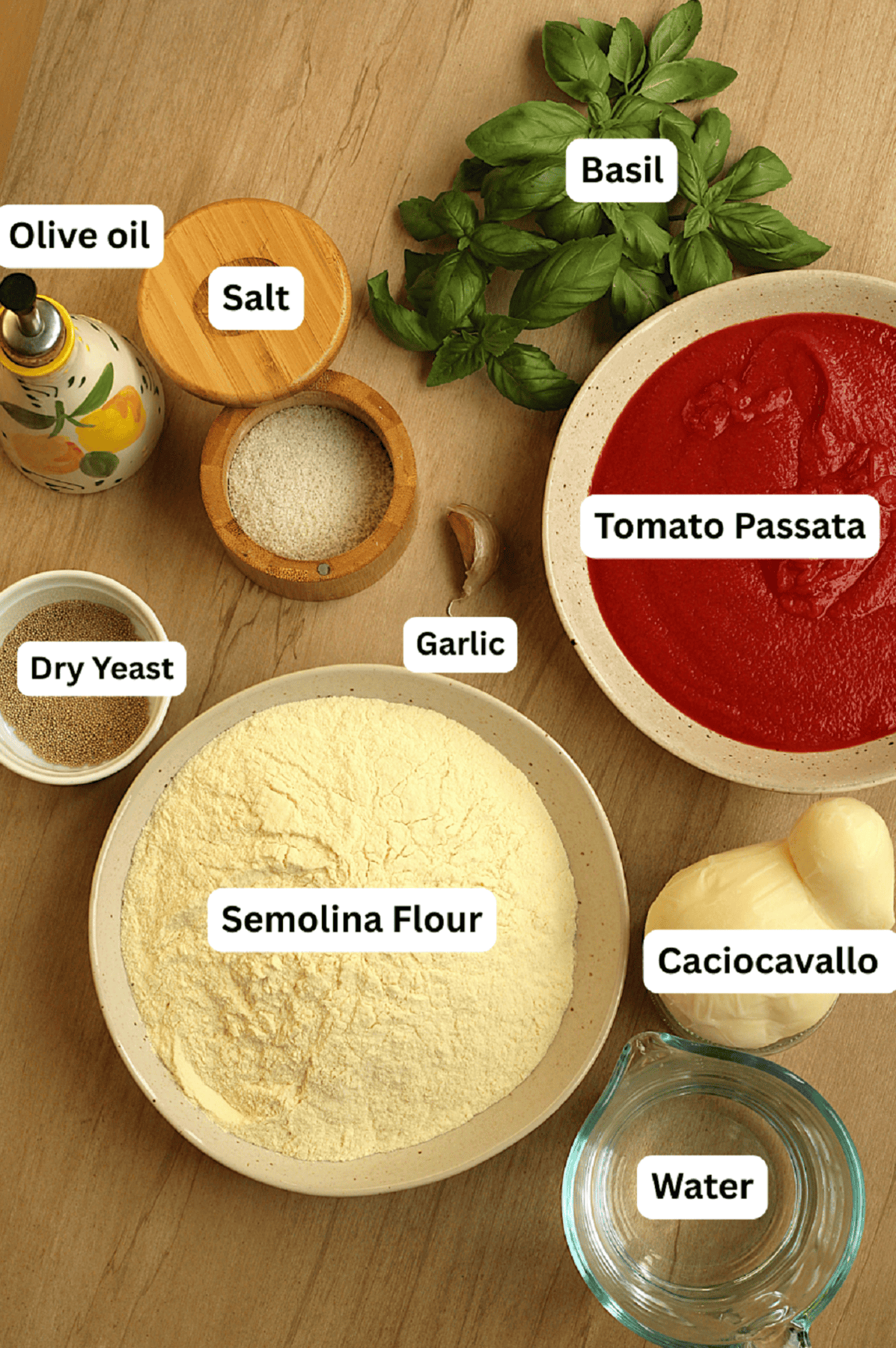 Semolina, caciocavallo, passata, basil, salt oil, yeast and water.